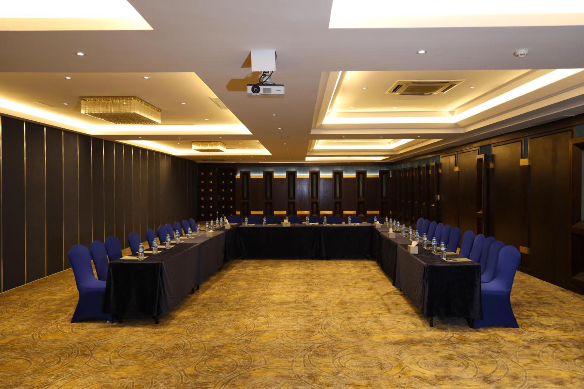 Canyon Hotel Erbil Exterior photo